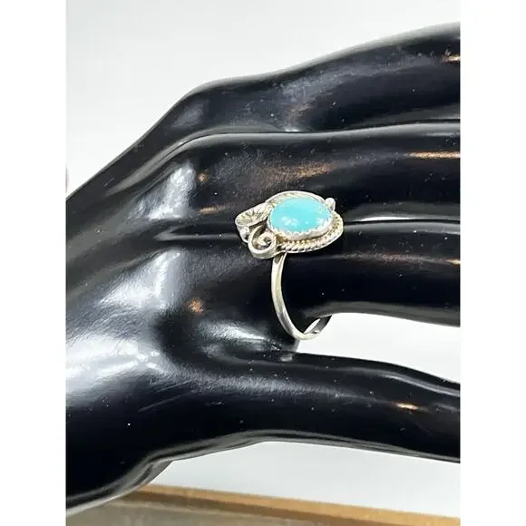 Vintage Navajo Sterling Silver Turquoise Ring Size 8 Native American- Signed - Picture 2 of 12